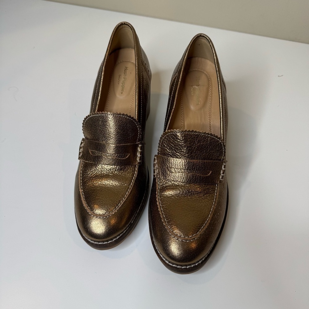 Hush puppy Hannah Chunky Heeled Penny Loafers Antique gold size 8.5